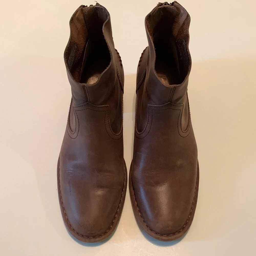 UGG Bandera Ankle Boot